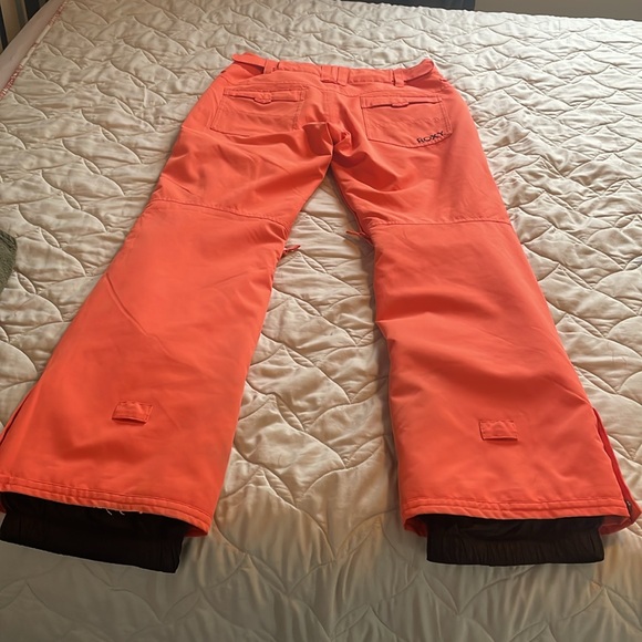 Roxy Ladies Snowboarding/ Ski Pants - Picture 2 of 8